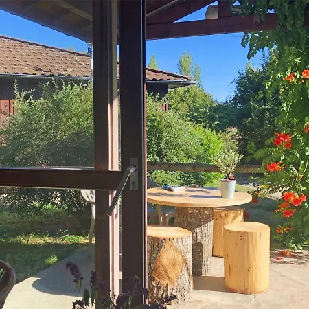 Cosy Nature Chalet